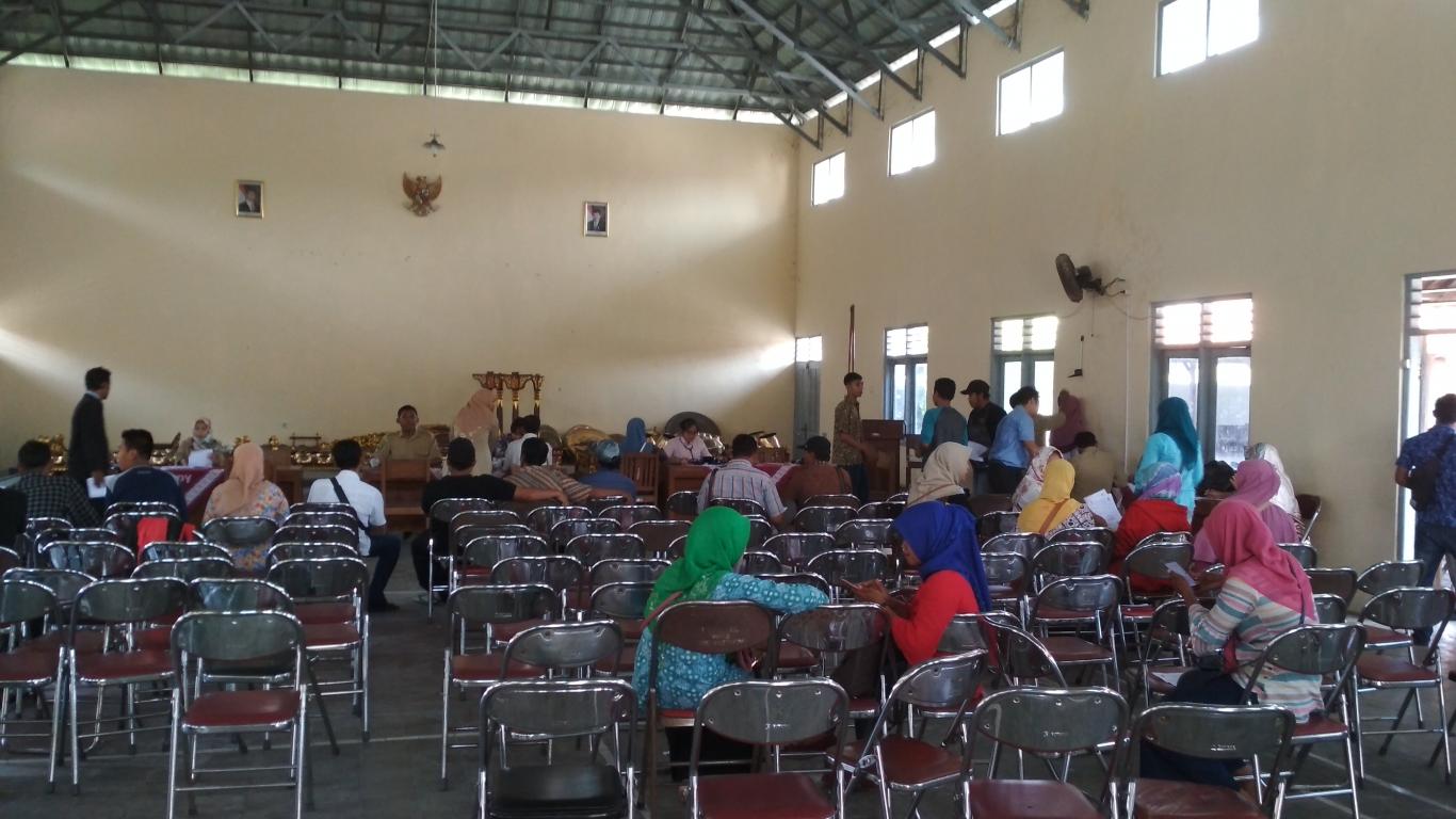 PEMERIKSAAN KESEHATAN CALON PESERTA KPPS DESA SELOHARJO