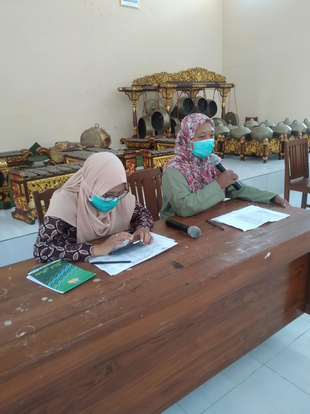 Pertemuan Kader Posyandu dan Fasilitasi Posyandu