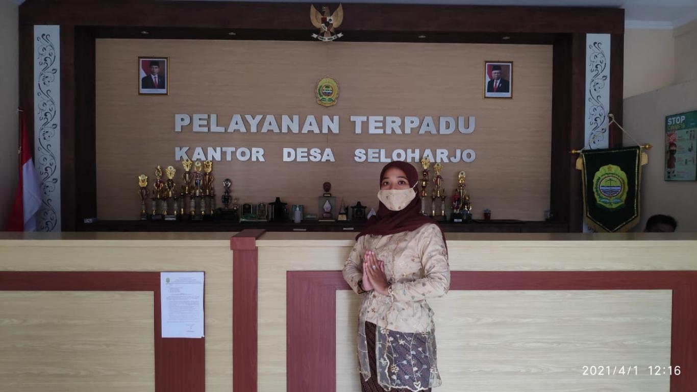 KAMIS PAHING TRADISI BAJU ADAT