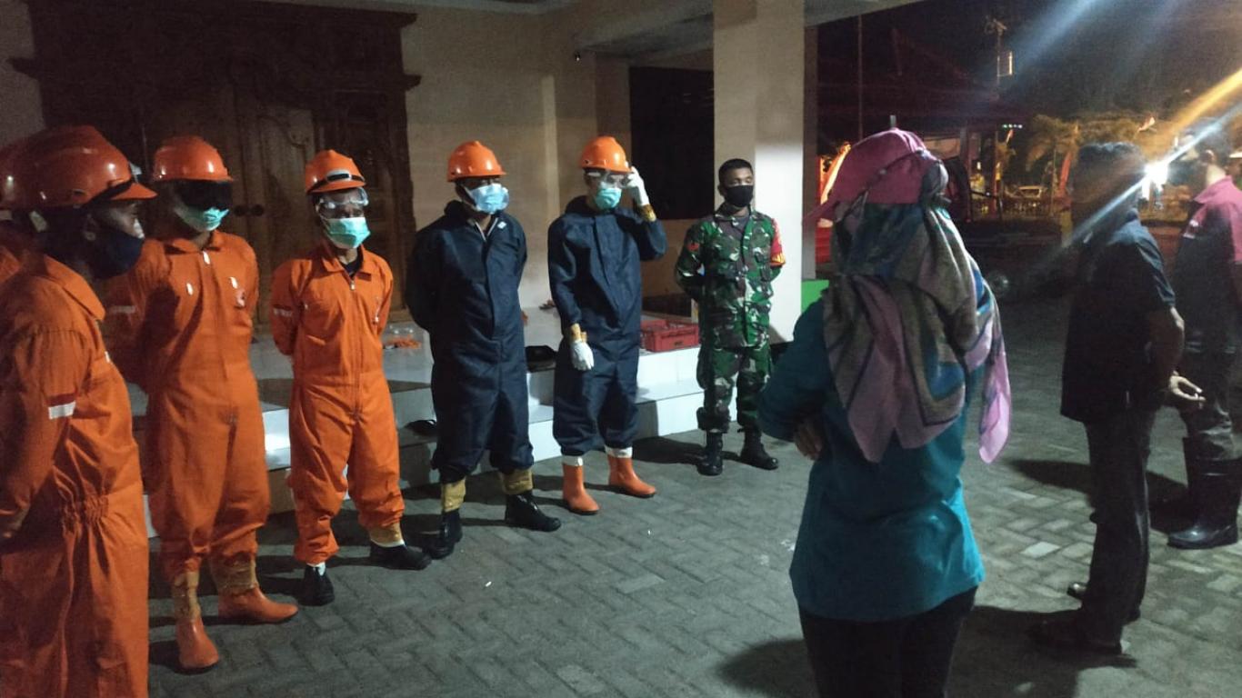 PEMAKAMAN JENAZAH OLEH RELAWAN SATGAS COVID-19