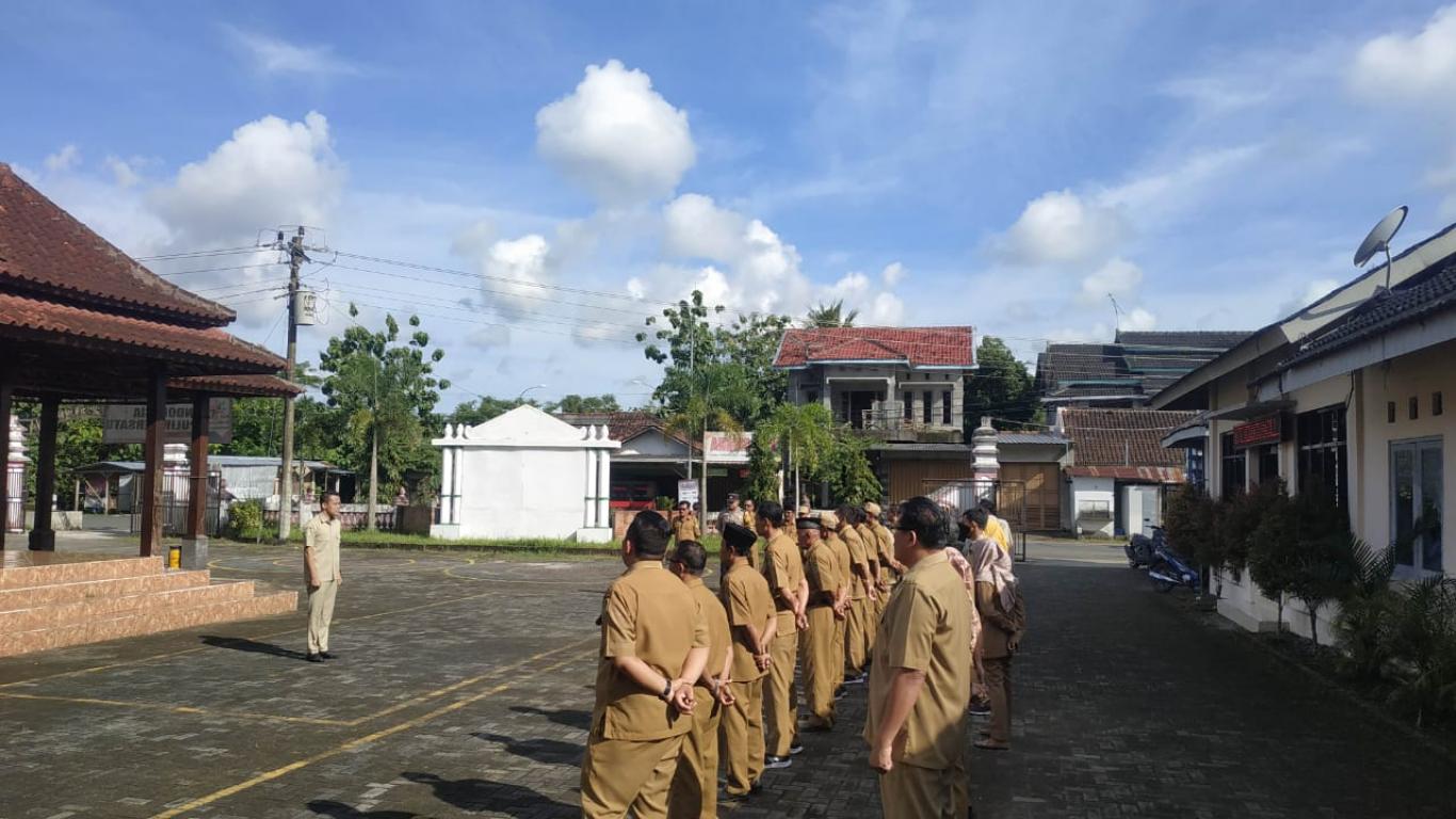 APEL PAGI RUTIN TINGKATKAN KEDISPLINAN DAN TANGGUNG JAWAB