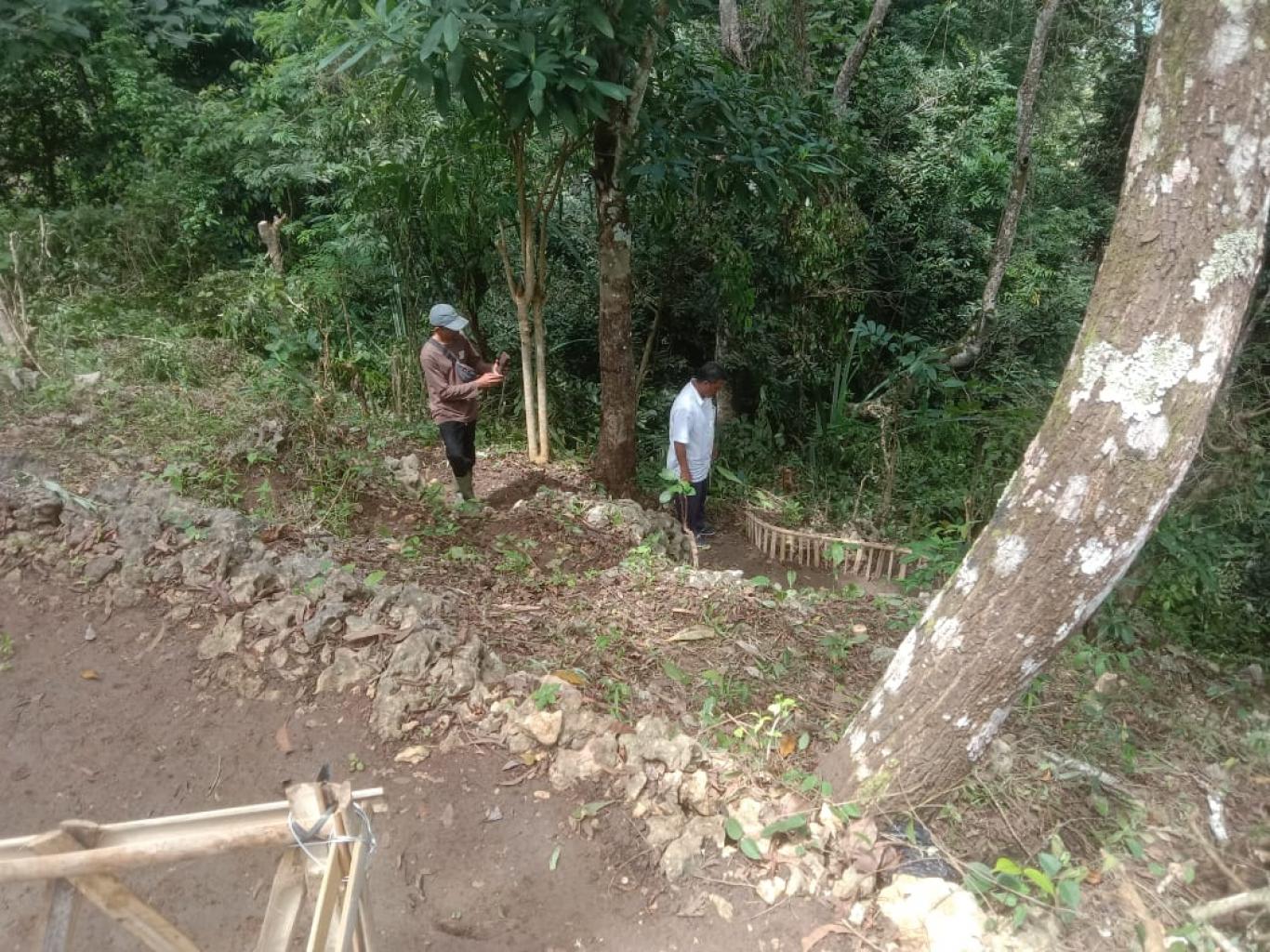 PENINJAUAN BARANG PENINGGALAN PADA MASA PENJAJAHAN BELANDA DI DUSUN GEGER