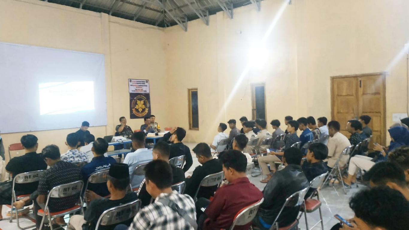 PELATIHAN PENUMBUH MINAT KEWIRAUSAHAAN PEMUDA DI DUSUN NAMBANGAN SELOHARJO PUNDONG BANTUL