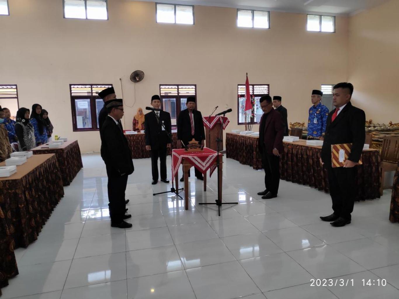 PENGAMBILAN SUMPAH, PELANTIKAN DAN SERAH TERIMA JABATAN DUKUH GEGER