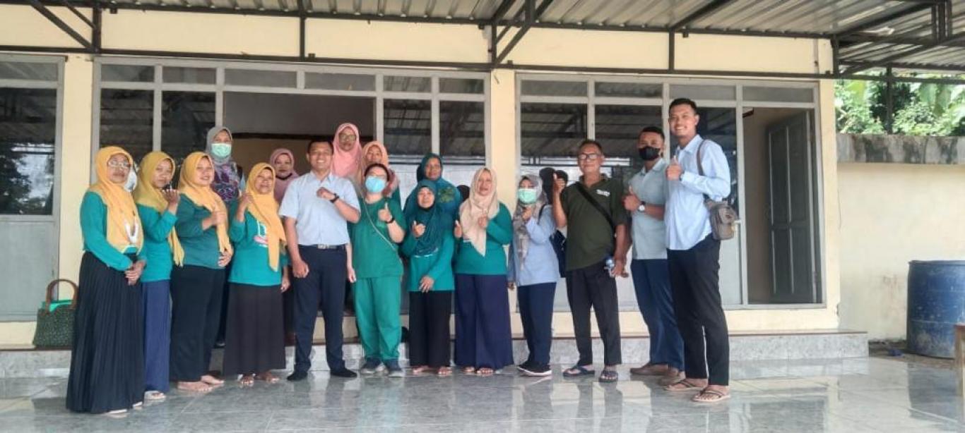 KEGIATAN POSYANDU DAN SKRENNING KESEHATAN DI DUSUN GEGER
