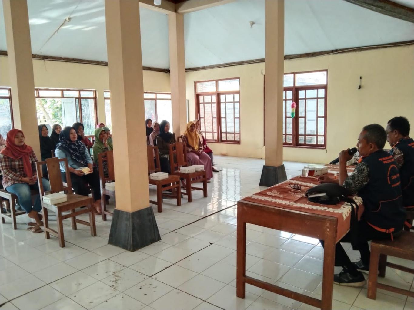 DEKLARASI KAMPUNG RAMAH ANAK DI PADUKUHAN GEGER