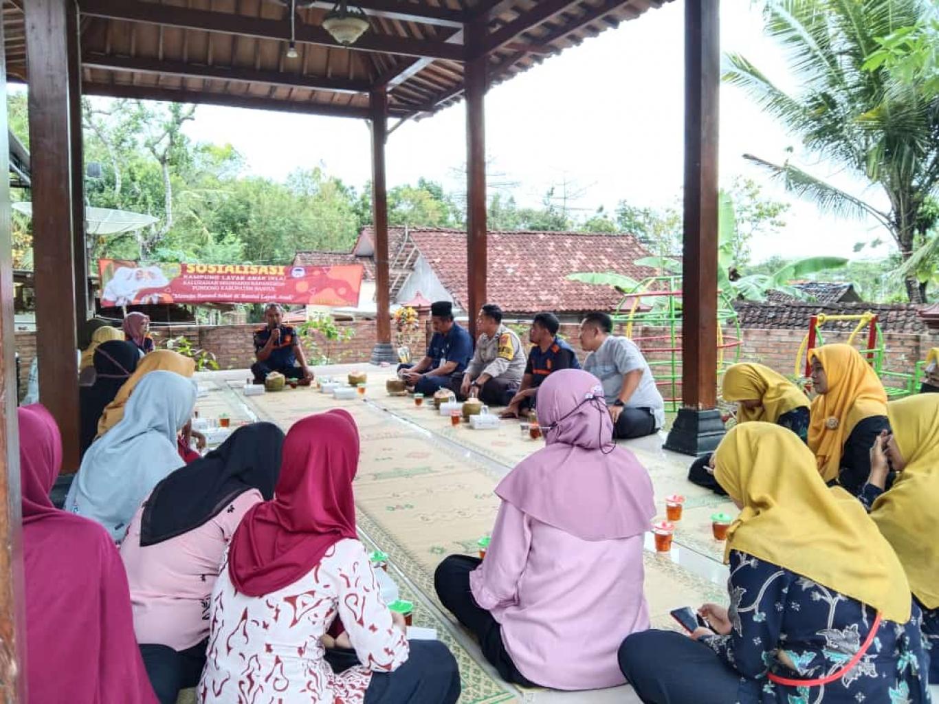 SOSIALISASI KAMPUNG RAMAH ANAK DI PADUKUHAN NAMBANGAN