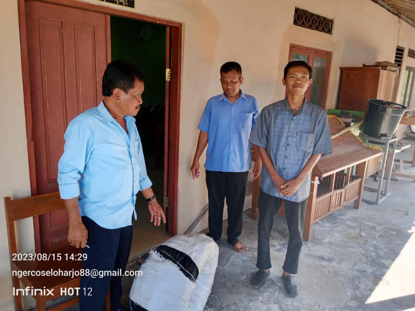 Penyerahan PJU(Penerangan Jalan Umum) Kepada Warga Padukuhan Biro