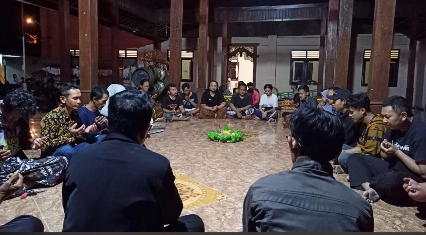Gladi Bersih Sekaligus Doa Bersama Tim Ketoprak Seloharjo Untuk dapat Mewakili Kapanewon Pundong
