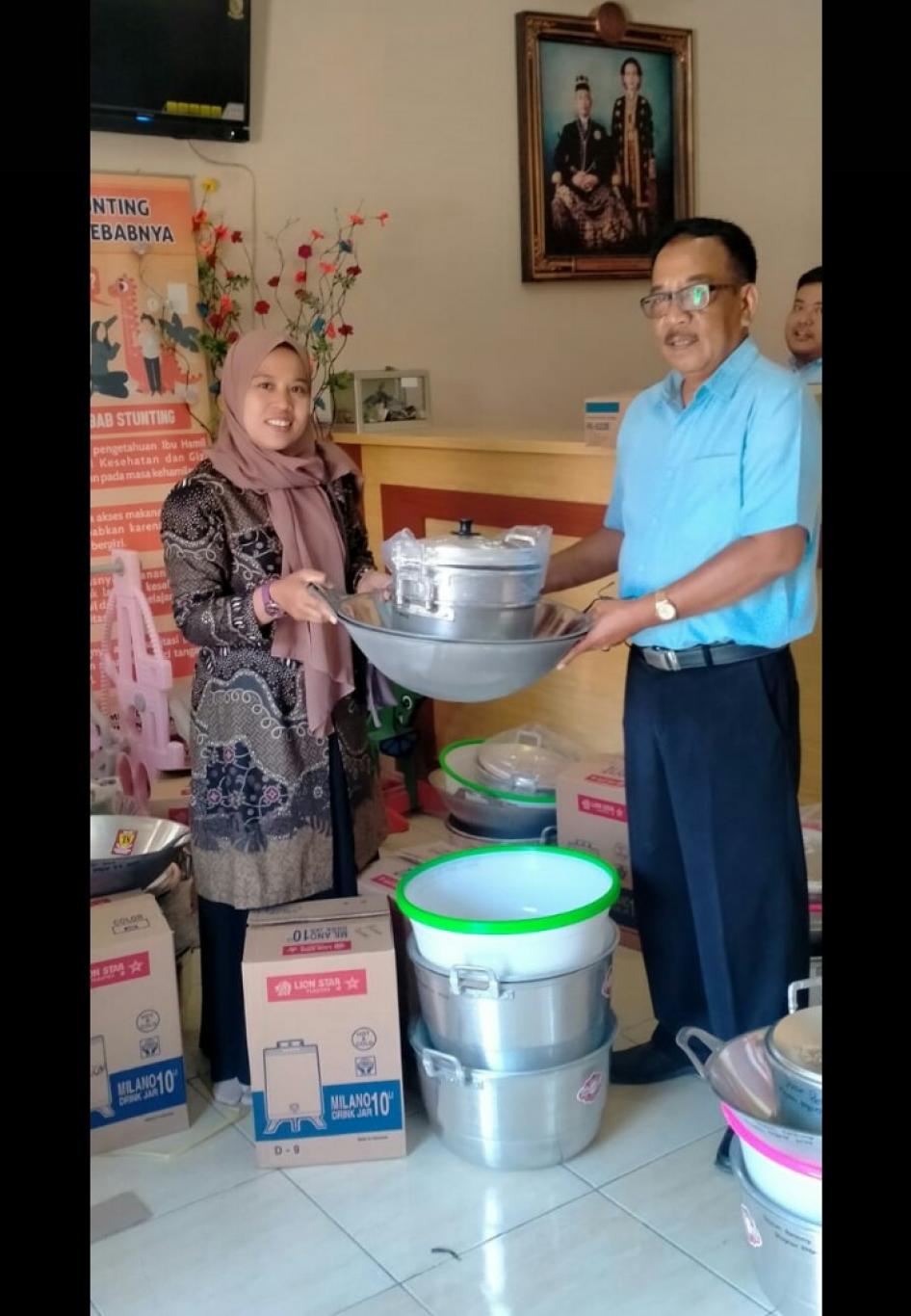 Pemberian Fasilitas Posyandu Dari Sumber Dana PPBMP Tahun 2023