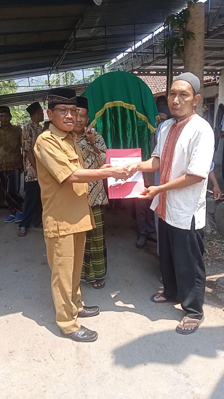 Aksi Simpati Pemerintah Kalurahan Seloharjo pada Kyai Kamsiyo/Mursikam  Warga Pentung