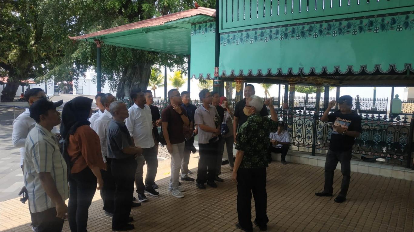 Pemerintah Kalurahan Seloharjo telah Mengunjungi Pameran dengan Tajuk Lenggahing GPH Harjuno Darpito