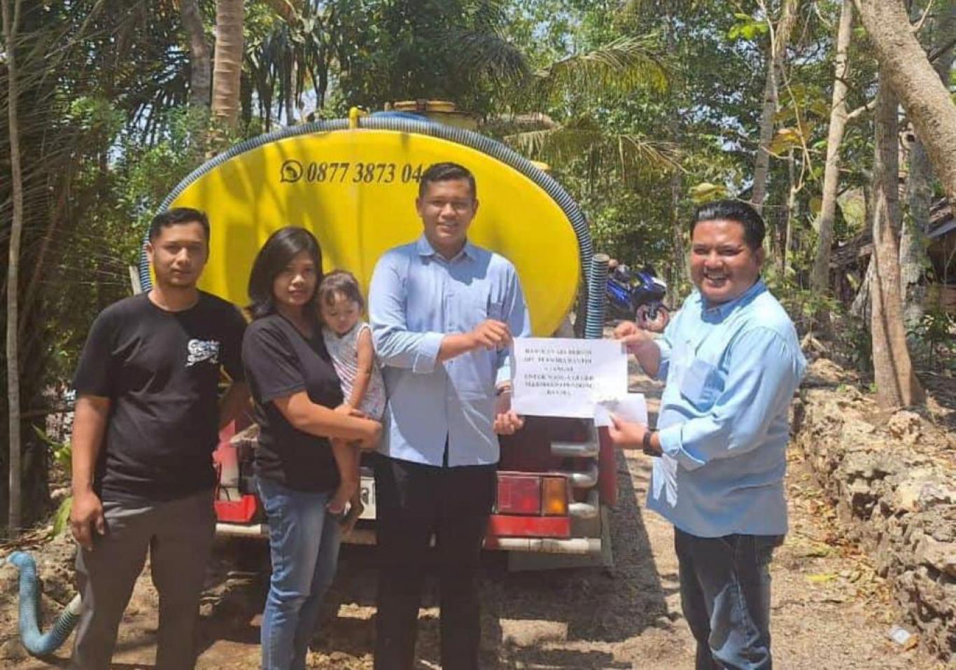 Droping Air di Padukuhan Geger Dari Dr. Perwira Bantul