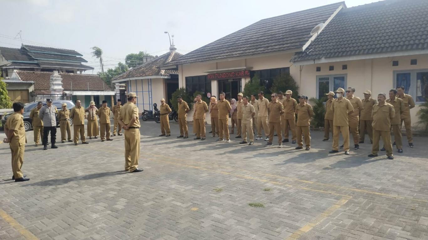 Apel Pagi di Halaman Kalurahan Seloharjo
