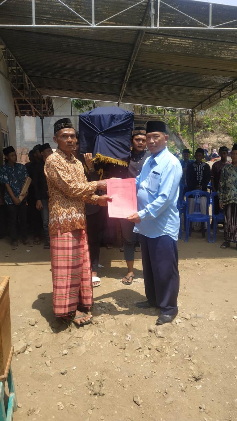 Aksi Simpati Untuk Nyai Kardinem Warga Dermojurang 