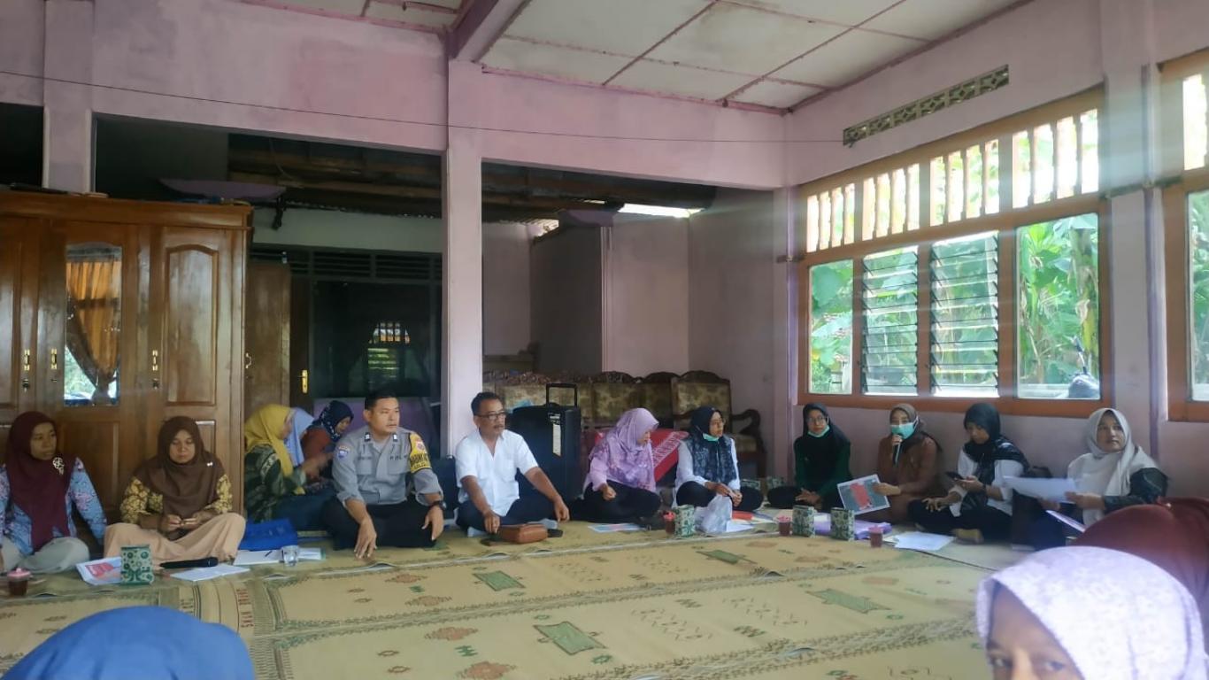 Pertemuan Kader PKK di Padukuhan Dukuh