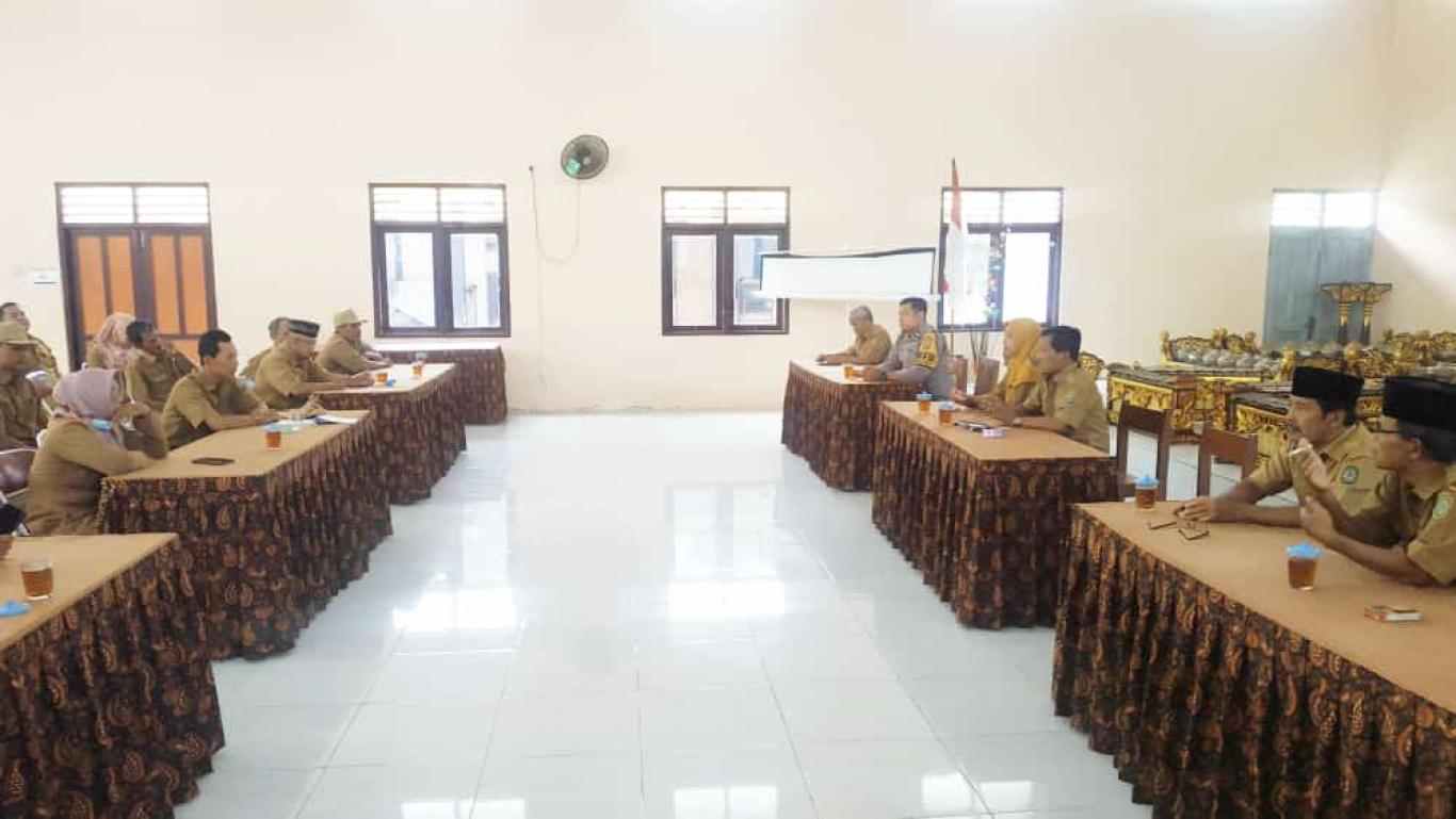 Koordinasi Bersama Pamong, Dukuh dan Staf Se Kalurahan Seloharjo