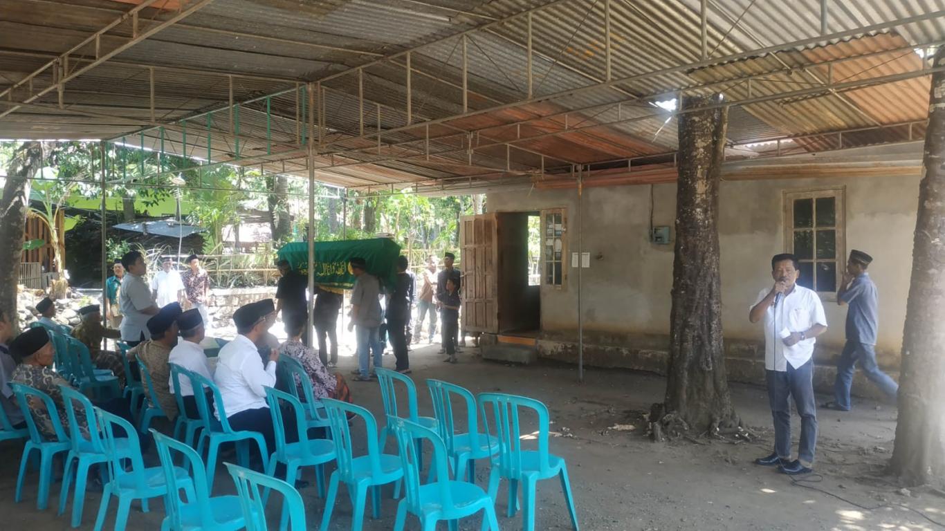 Aksi Simpati Pemerintah Kalurahan Seloharjo Kepada Ny. Jumirah Warga Padukuhan Sambirejo, Boboktempe