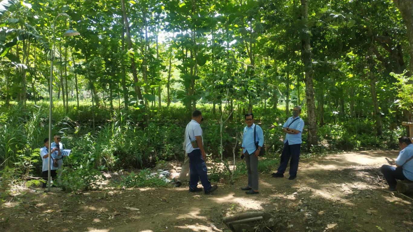 Cek Lokasi Pembangunan Bangket dari Dinas Pekerjaan Umum (DPU) Kabuapten Bantul di Padukuhan Dukuh