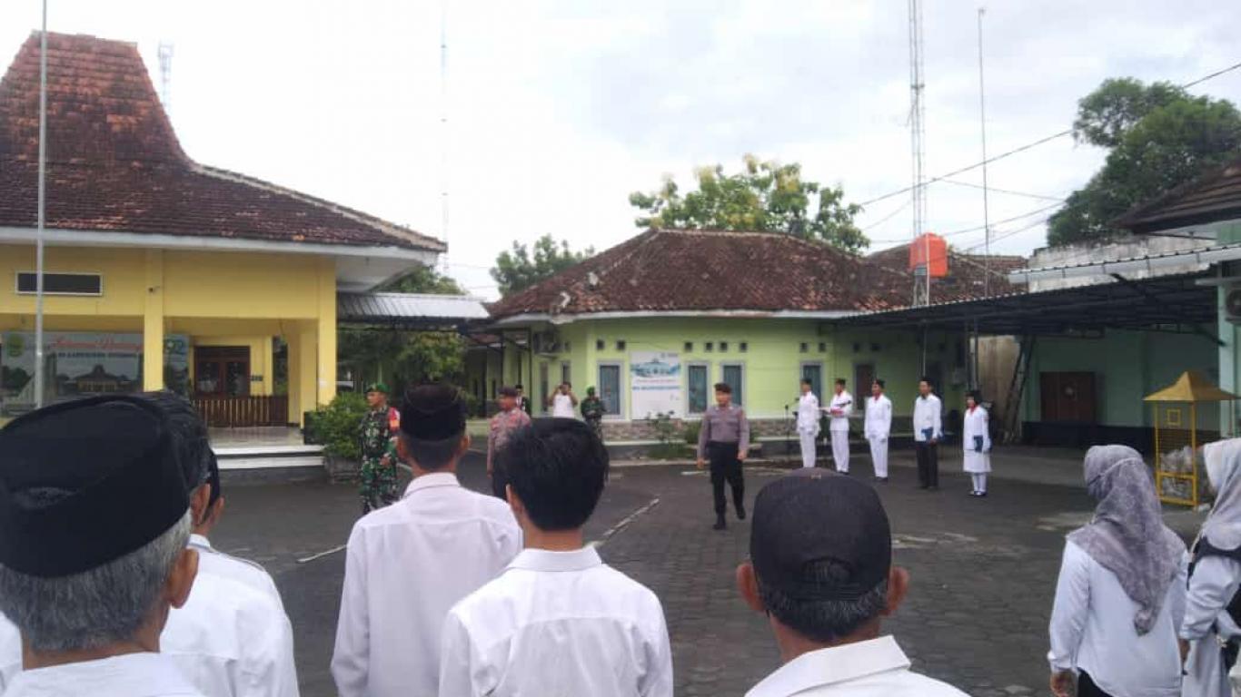 Upacara Peringatan "Hari Penegakan Kedaulatan Negara Tahun 2024" di Kapanewon Pundong
