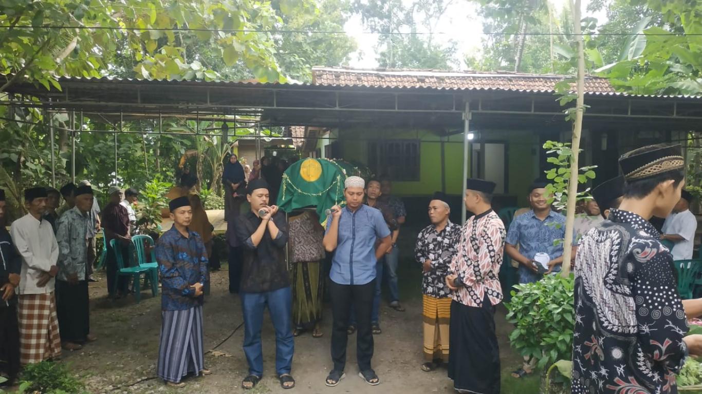 Aksi Simpati Pemerintah Kalurahan Seloharjo Kepada Almh Ny. Karyorejo/Tuminem