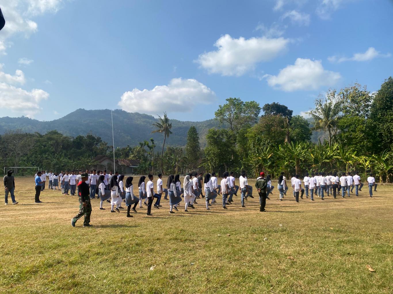 Latihan PASKIBRA Hari Ketujuh Untuk Mempersiapkan Hari Kemerdekaan Indonesia Ke-79 Tahun