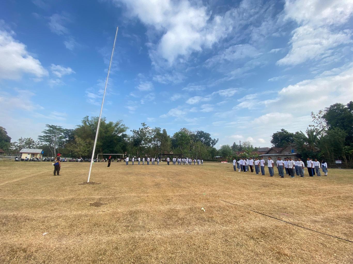 Latihan PASKIBRA Hari Kedelapan Untuk Mempersiapkan Hari Kemerdekaan Indonesia Ke-79 Tahun