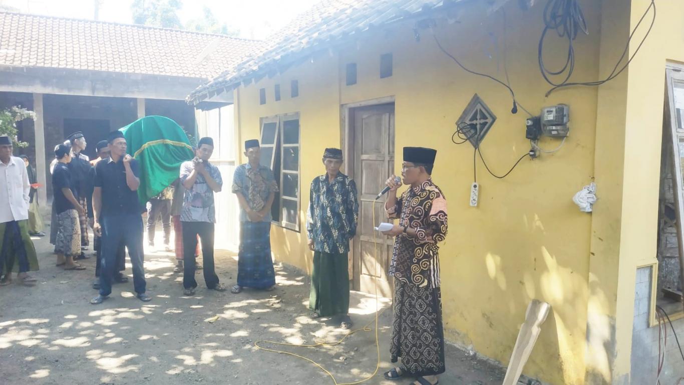 Aksi Simpati Pemerintah Kalurahan Seloharjo kepada Almarhum Nyai Tumijem di Padukuhan Pentung