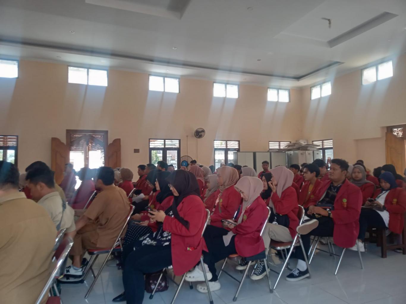 Penarikan KKN UMY di Kalurahan Seloharjo