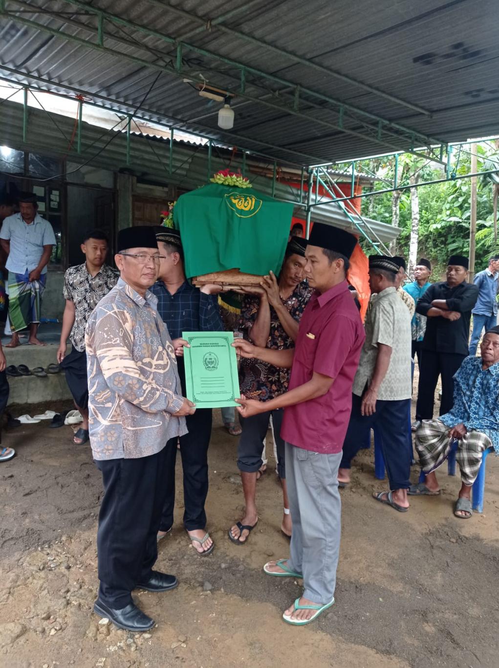 Aksi Simpati Pemerintah Kalurahan Seloharjo Kepada Kyai Suparlan Warga Padukuhan Poyahan 