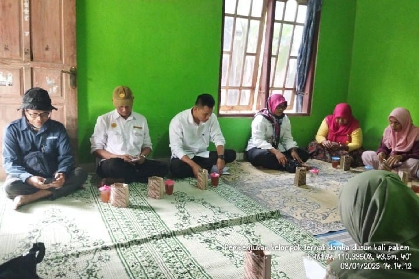 Pembentukan Kelompok Wanita Tani di Padukuhan Ngentak