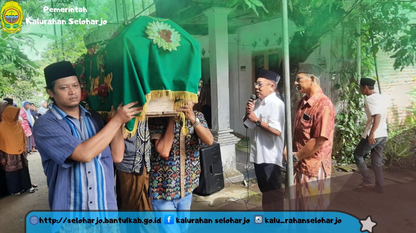 Aksi Simpati Pemerintah Kalurahan Seloharjo Kepada Nyai Sutiyah Warga Padukuhan Soka   